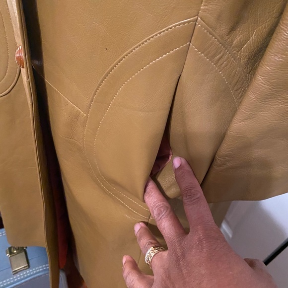 Vintage 70s leather coat - Picture 4 of 8